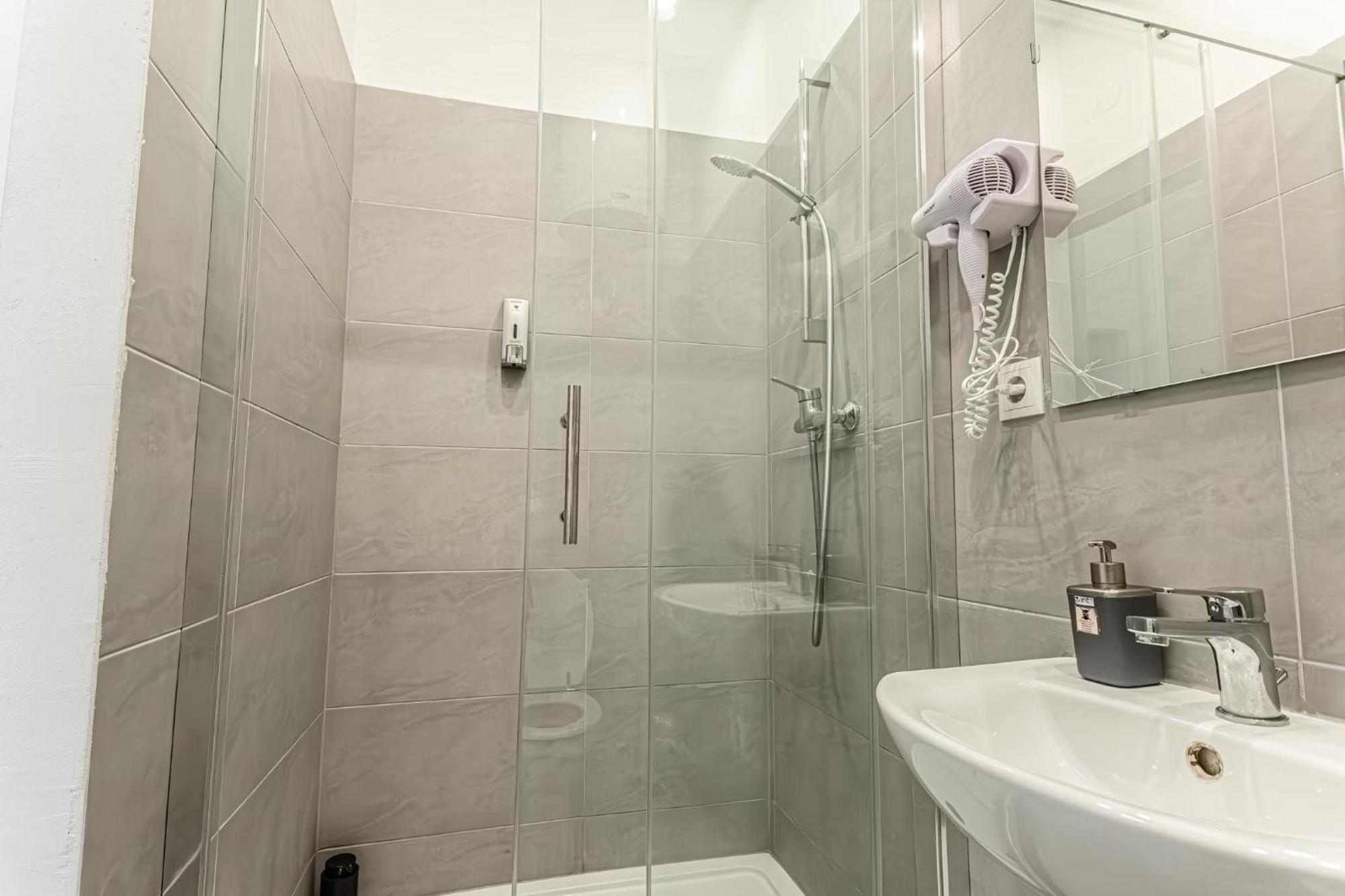 Lovely 1Br Apt. Near Akh Hospital Wien Ngoại thất bức ảnh